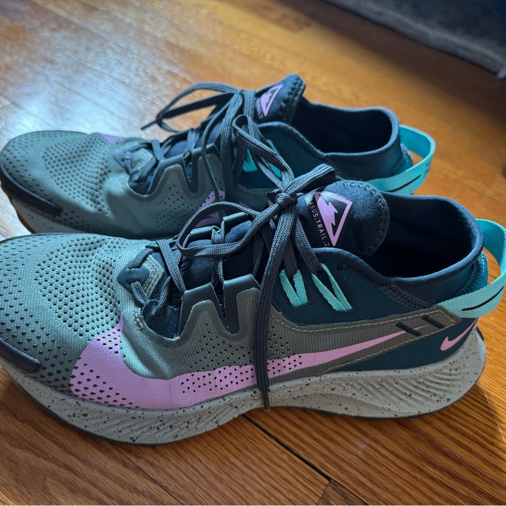 Nike Pegasus Trail 2 running shoes Women’s 9.5 Sage